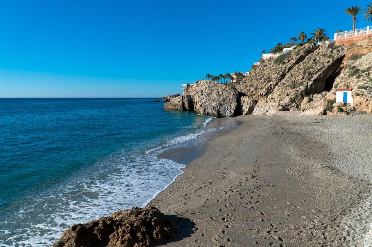 Carabeo 72 Menyber Apartment Nerja Exterior photo